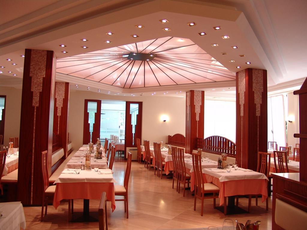 Hotel Excelsior Cervia Dış mekan fotoğraf