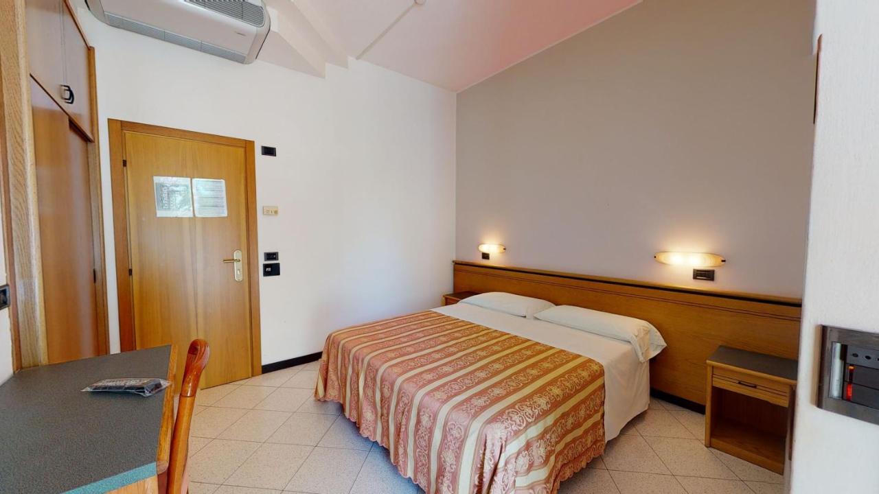 Hotel Excelsior Cervia Dış mekan fotoğraf