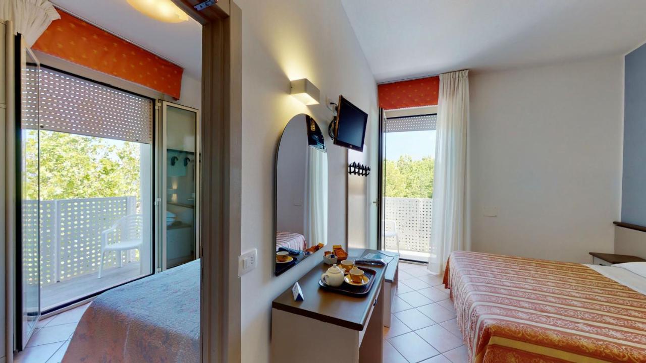 Hotel Excelsior Cervia Dış mekan fotoğraf