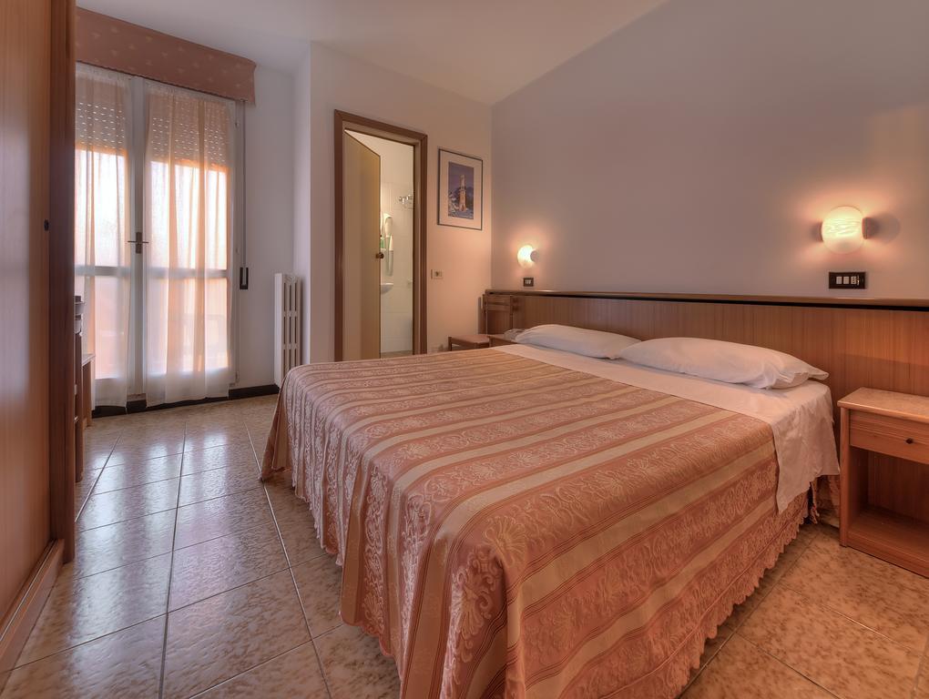 Hotel Excelsior Cervia Oda fotoğraf
