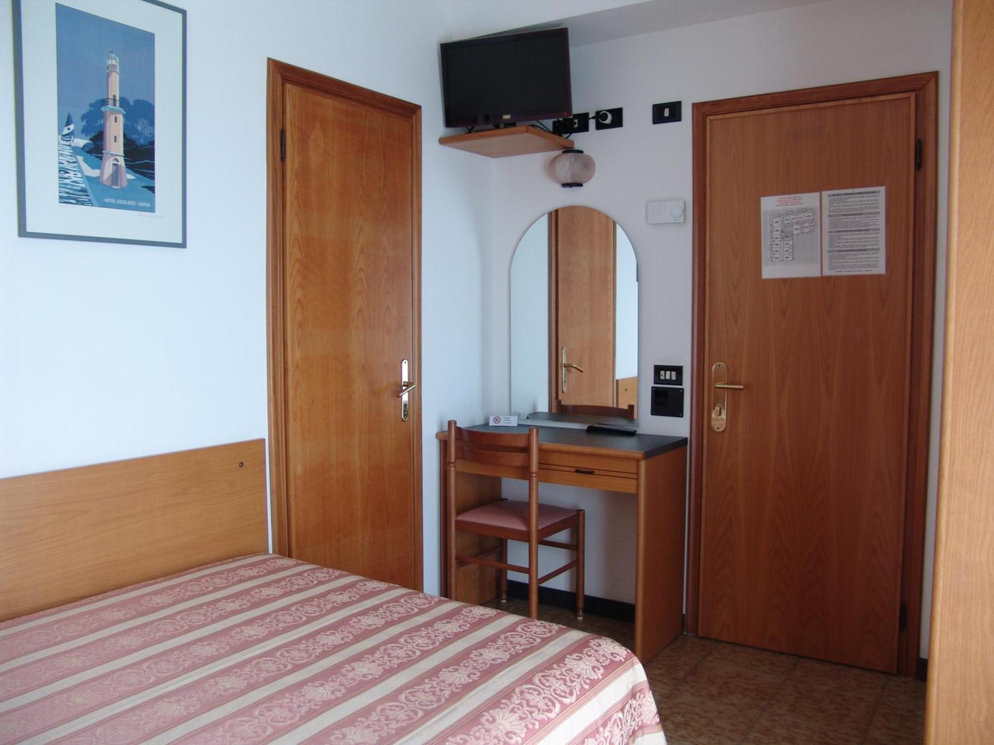 Hotel Excelsior Cervia Oda fotoğraf