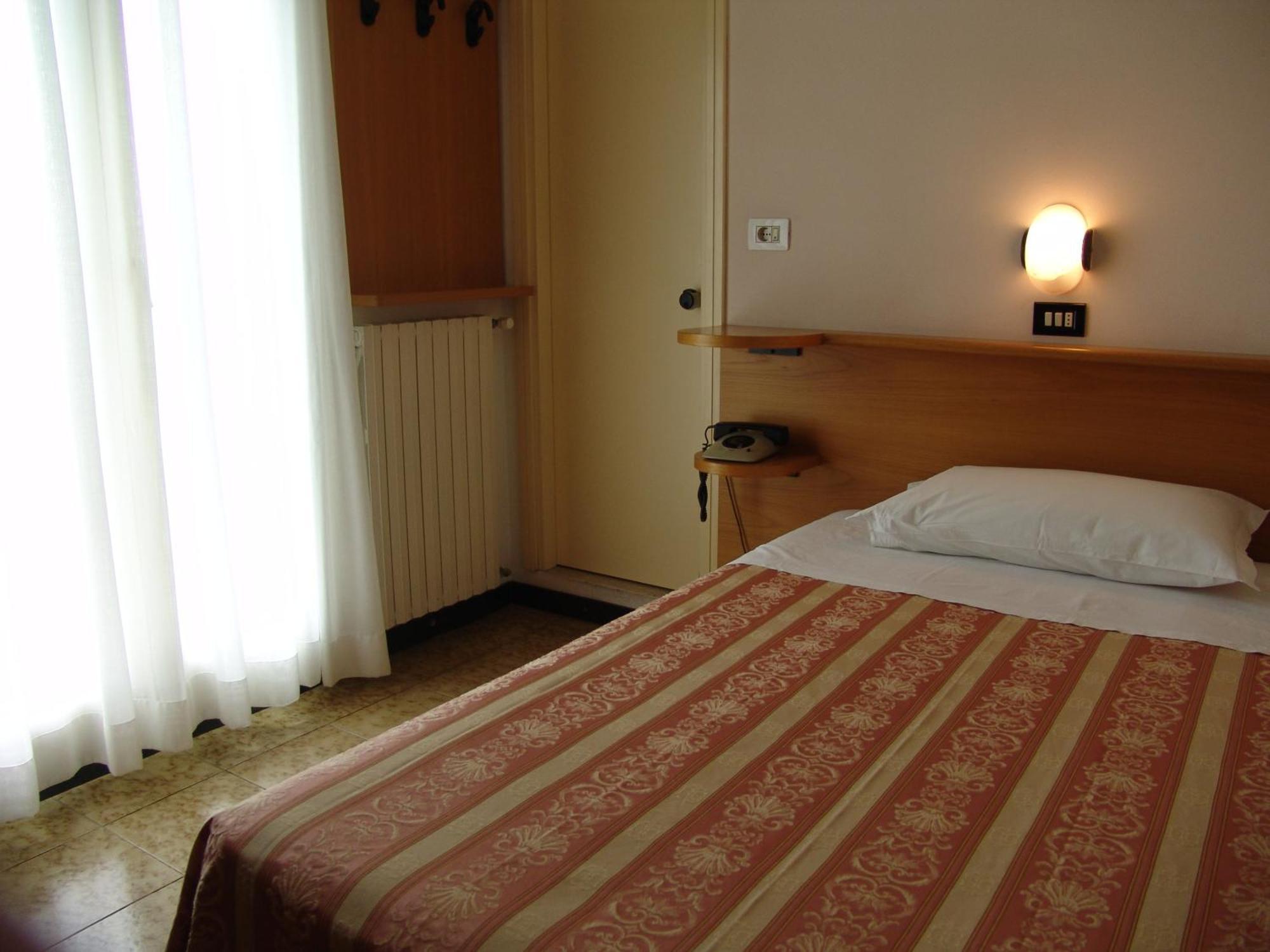 Hotel Excelsior Cervia Oda fotoğraf